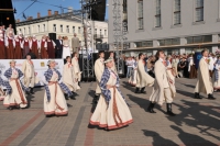 Daugavpils Universitātes studentu deju ansamblis Laima. Fotogrāfs J. Dunaiskis