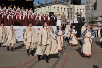 Daugavpils Universitātes studentu deju ansamblis Laima. Fotogrāfs J. Dunaiskis