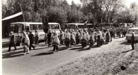 Svētku dalībnieku gājiens. Fotogrāfs T. Rudāns