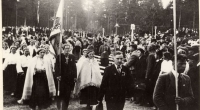Svētku gājiens. Fotogrāfs nav zināms